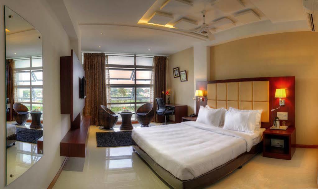 Rajmahal Inn Mysore Buitenkant foto